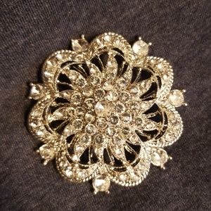 Sparkling brooch